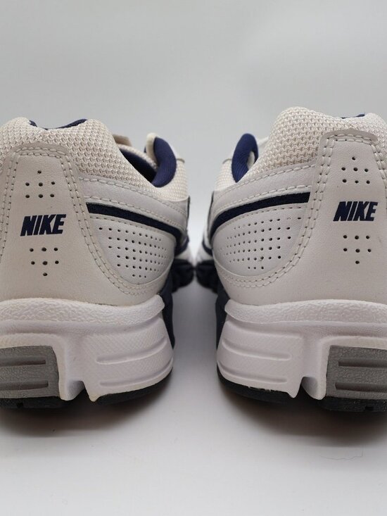 Nike Air Tri-D Run II Men\'s 9 White Navy Mesh Athletic Sneakers main image 4